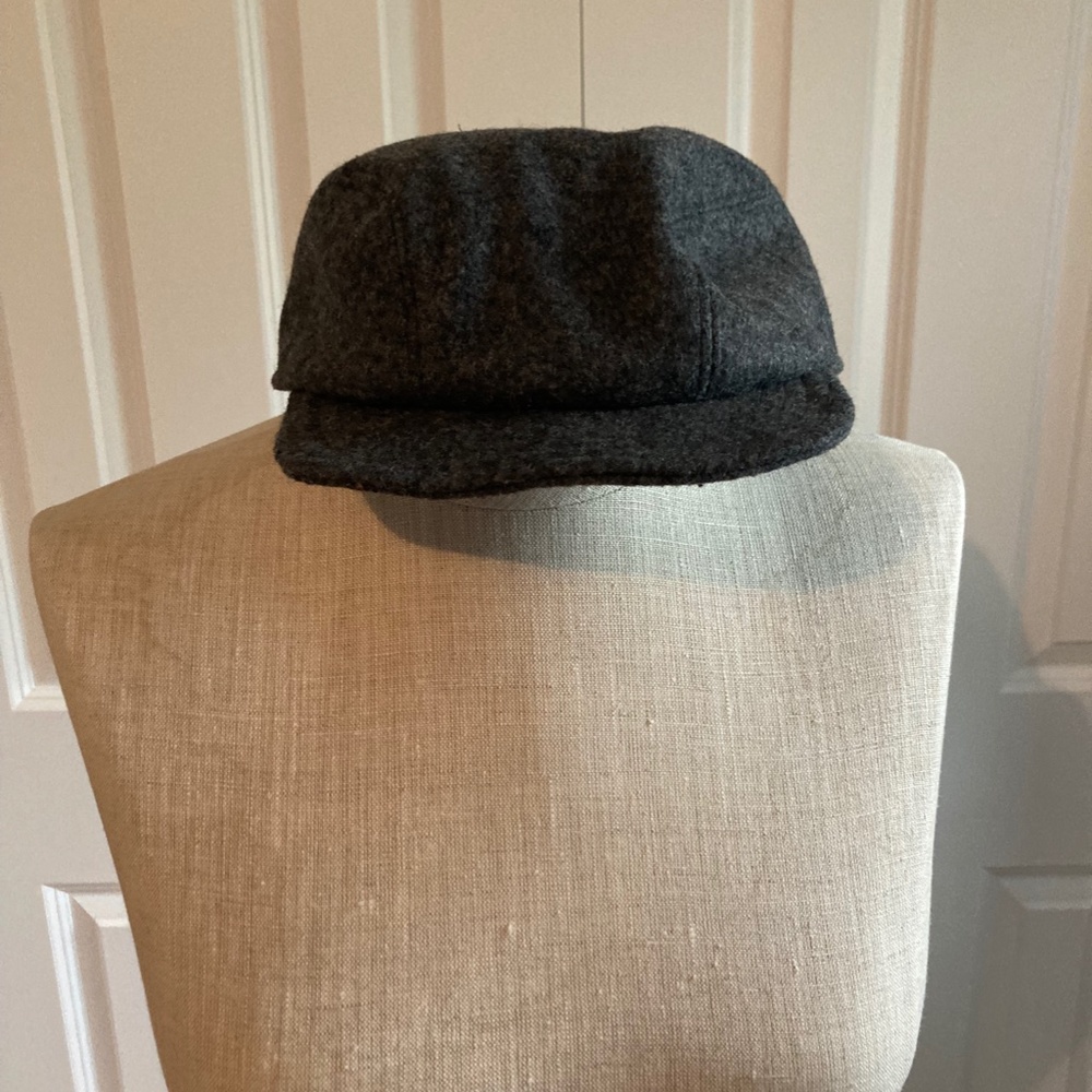 A.P.C Rue Madame, PARIS. Winter Grey Cap